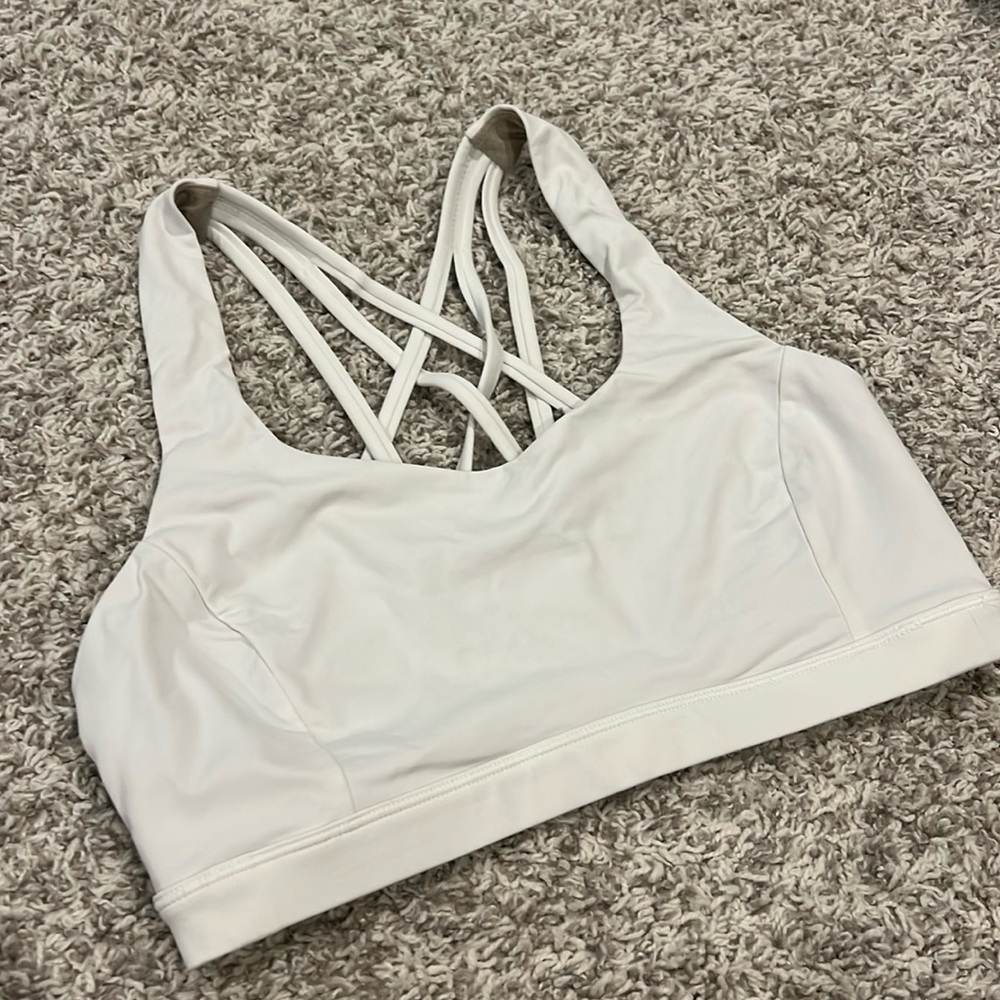 NWOT lululemon sports bra